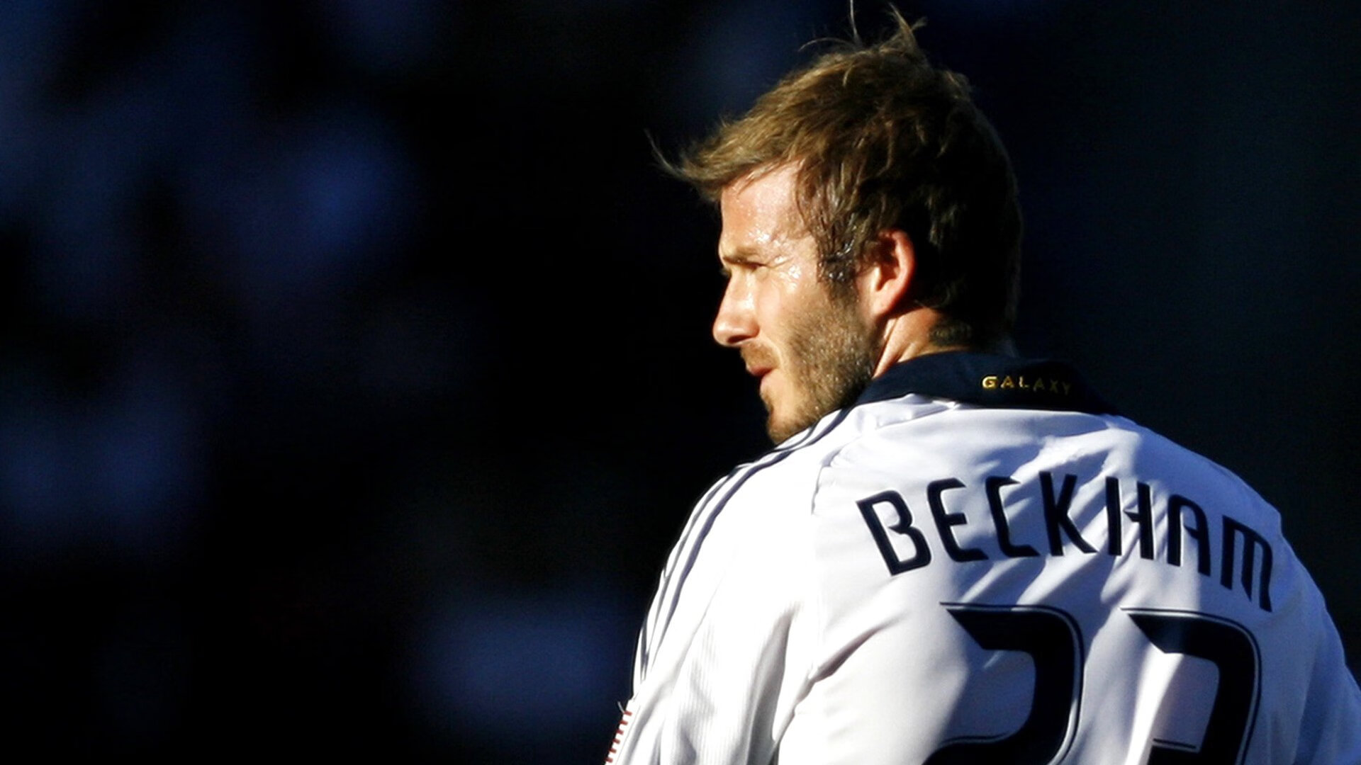 C罗参与慈善义赛募集善款百万元,c罗做公益